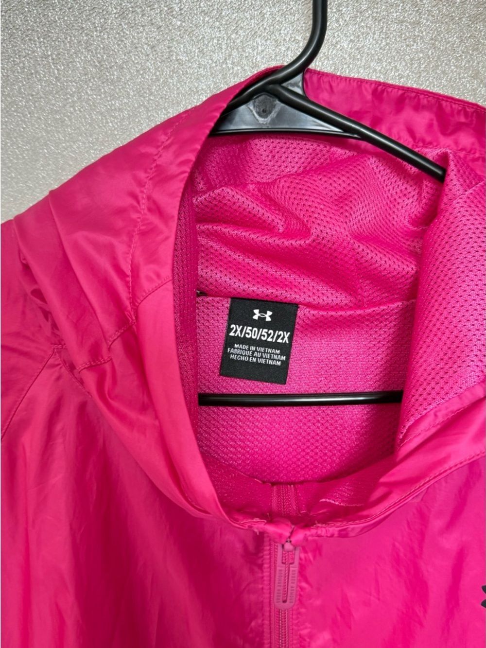 Under Armour Bright Pink Packable Hooded Windbreaker 2X - Picture 2 of 3